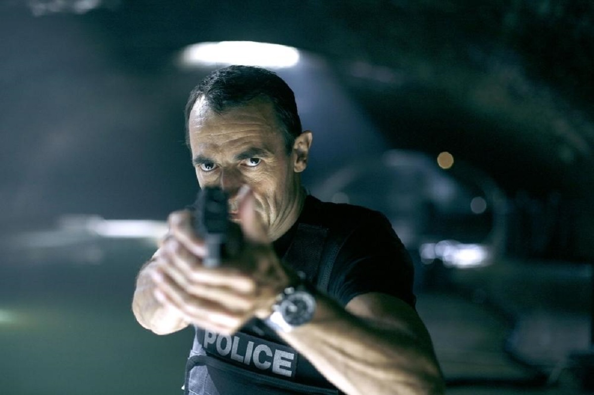 Albert Dupontel as police lieutenant David Hoffman in Chrysalis (2007)