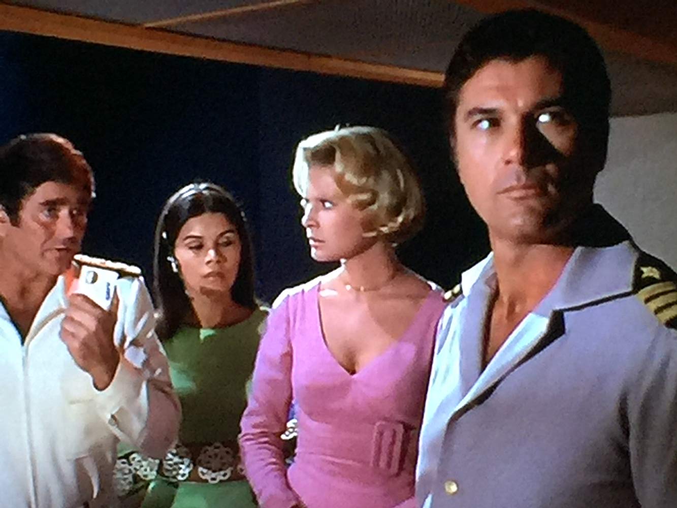 Admiral Mike Matthews (Stuart Whitman), Susan Miranda, Rosemary Forsyth and Robert Colbert in City Beneath the Sea (1971)