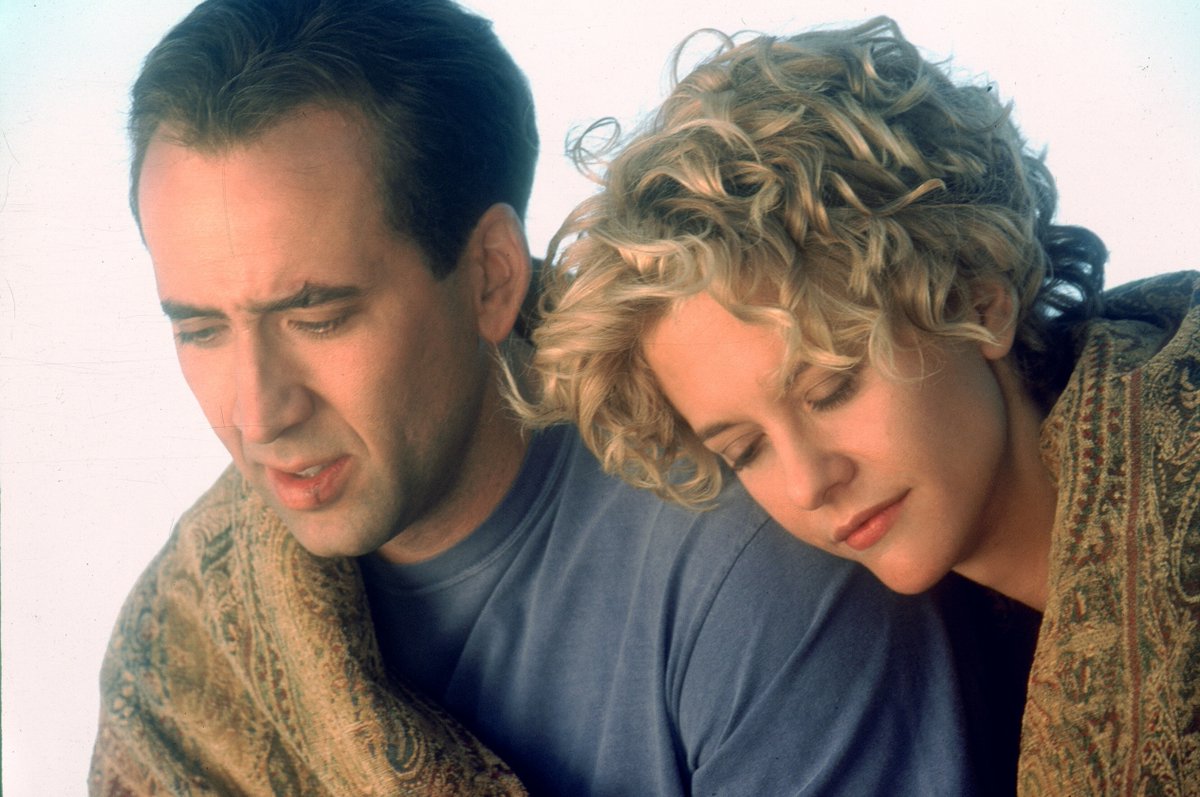 The angel Seth (Nicolas Cage) with Maggie Rice (Meg Ryan) in City of Angels (1998)