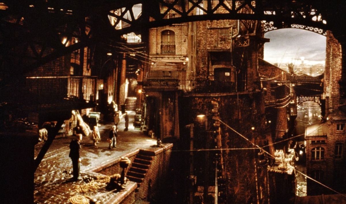 An example of the film's stunning set designs in The City of Lost Children (1995)