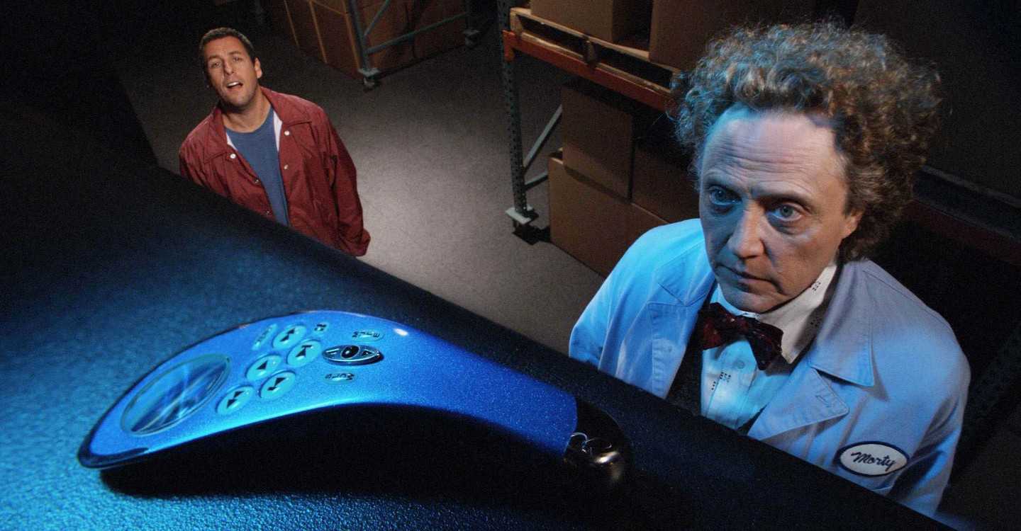 Michael Newman (Adam Sandler) is given the remote control by Morty (Christopher Walken) in Click (2006)