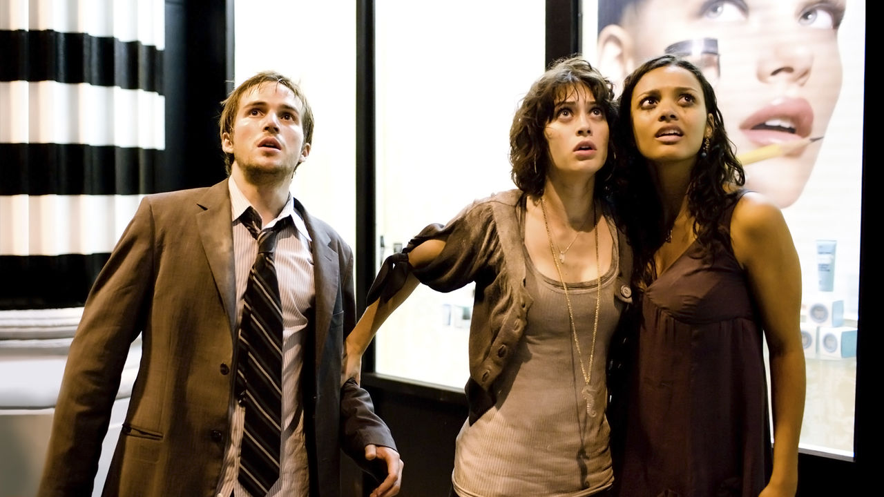 Michael Stahl-David, Lizzy Caplan and Jessica Lucas in Cloverfield (2008)