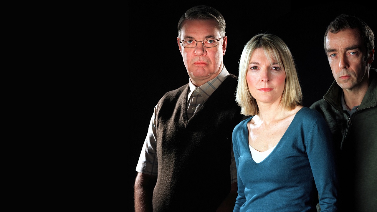 Serial killer Brian Wicklow (Matthew Kelly), Detective-Inspector Eve Granger (Jemma Redgrave) and Jake Osbourne (John Hannah) in Cold Blood (2005-6)