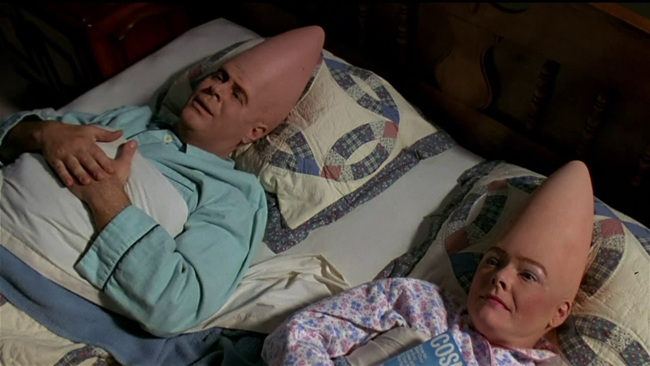 Dan Aykroyd and Jane Curtin in Coneheads (1993)