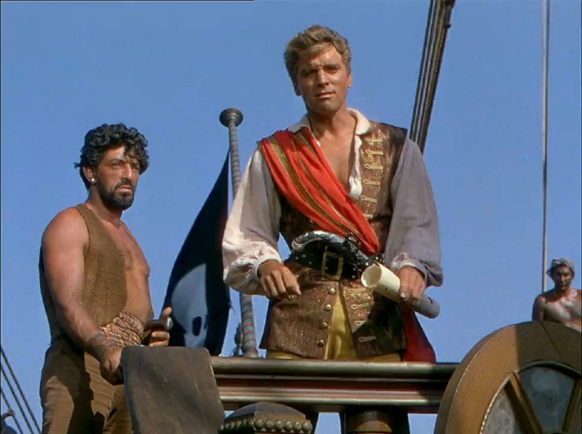 Ojo (Nick Cravat) and Captain Vallo (Burt Lancaster) in The Crimson Pirate (1952)