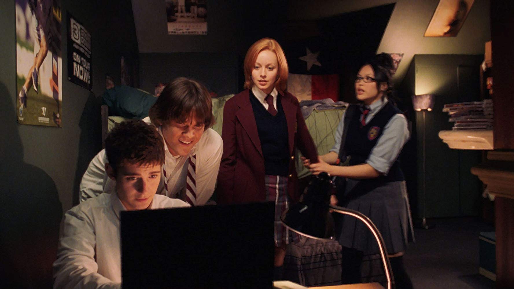 (l to r) Julian Morris, Jared Padalecki, Lindy Booth and Kristy Wu in Cry Wolf (2005)