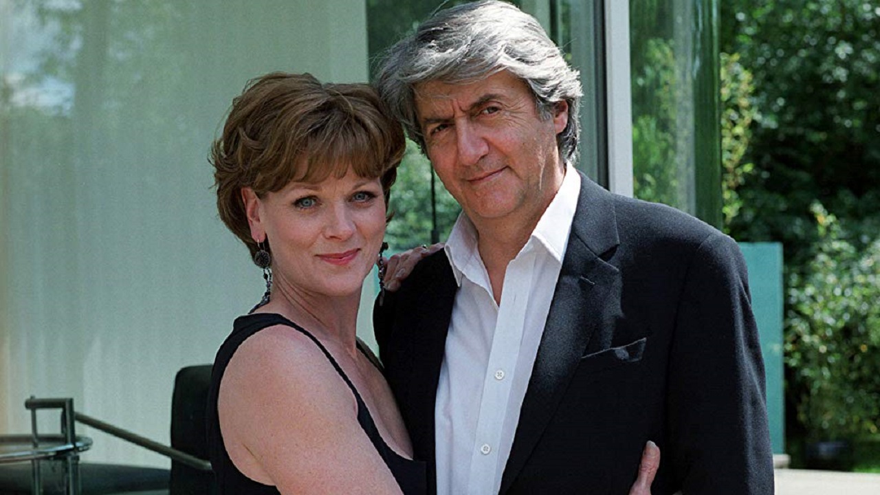 Joe Donovan (Tom Conti) and wife Kate (Samantha Bond) in DNA (2004)