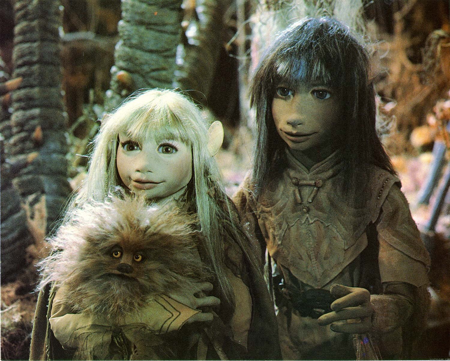 Jen and Kira in The Dark Crystal (1982) poster