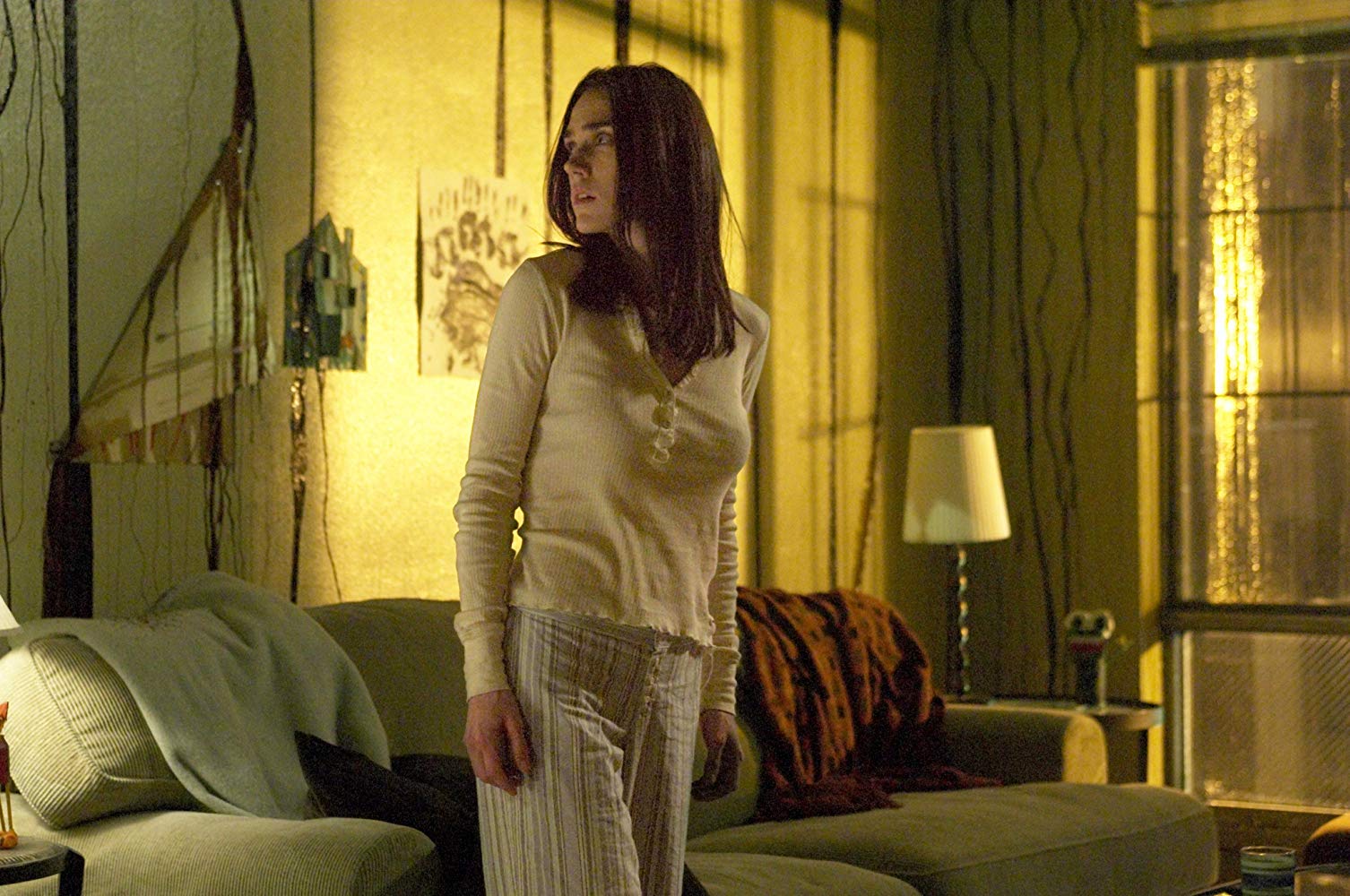 Dahlia Williams (Jennifer Connelly) in the haunted apartment in Dark Water (2005)