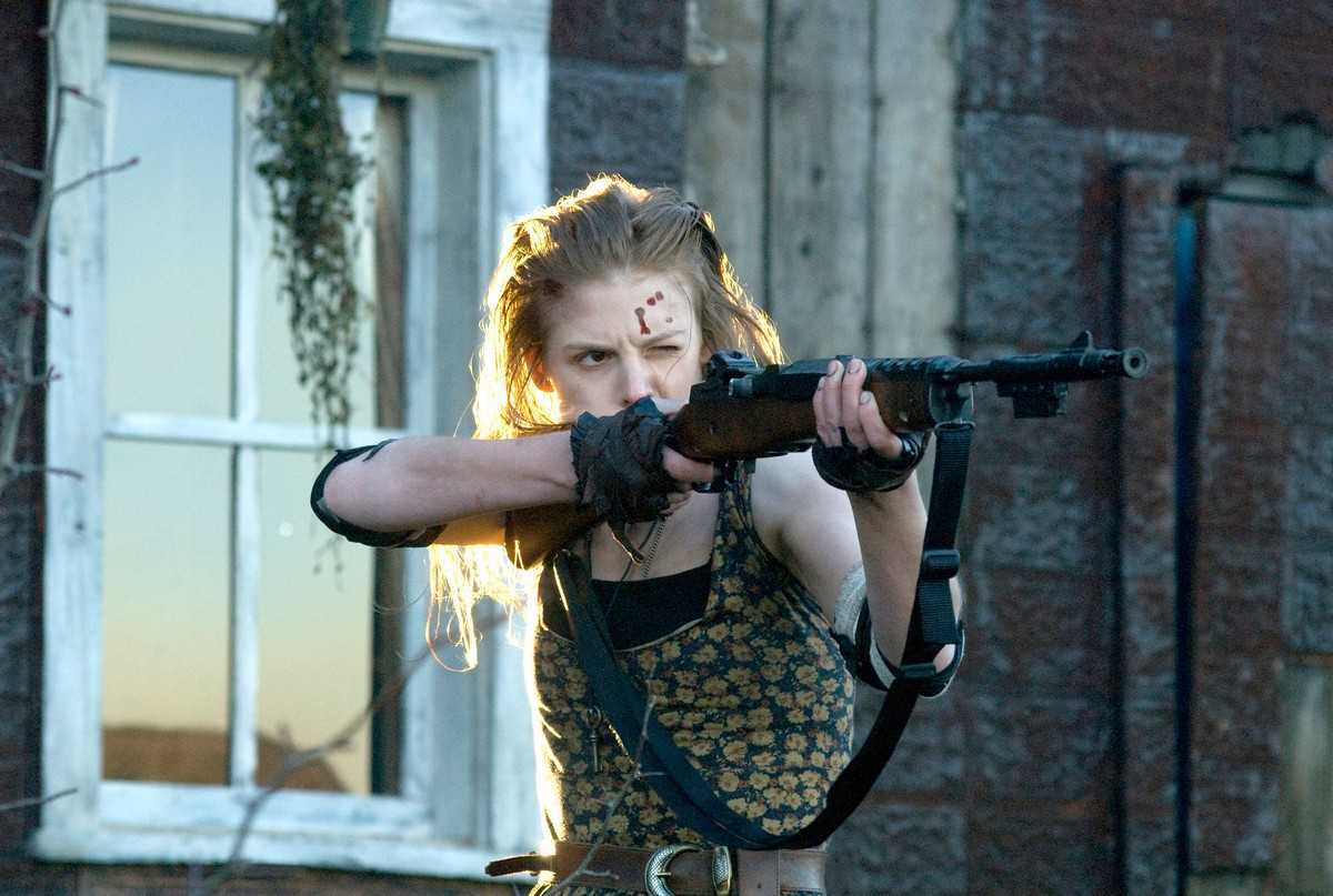 Ashley Bell survivalist in The Day (2011)