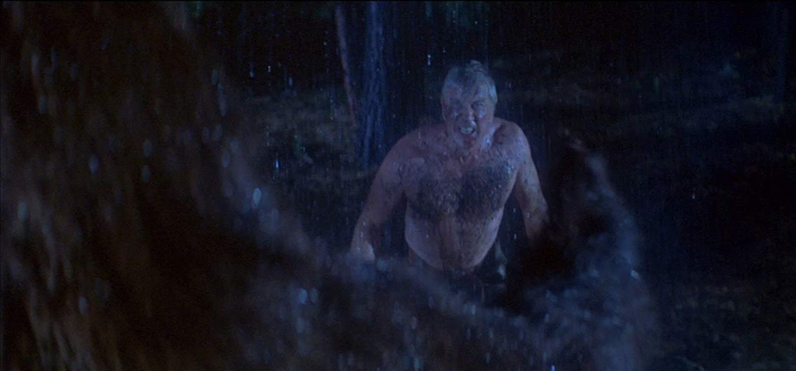 Leslie Nielsen vs a grizzly bear in Day of the Animals (1977)