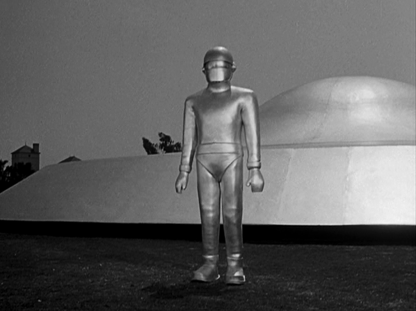 The robot Gort (Lock Martin) stands guard outside the saucer in The Day the Earth Stood Still (1951)