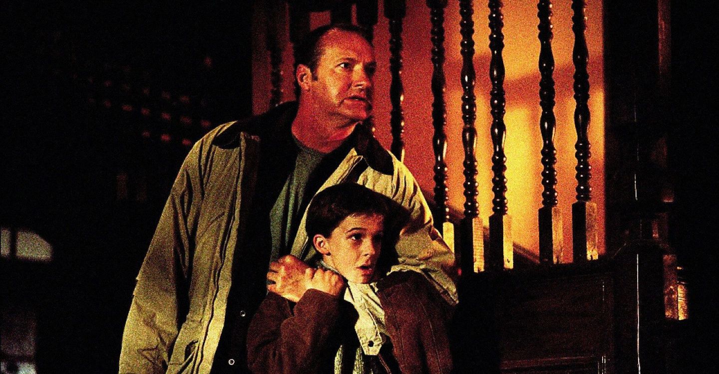 Randy Quaid and son Bobby Edner in The Day the World Ended (2001)