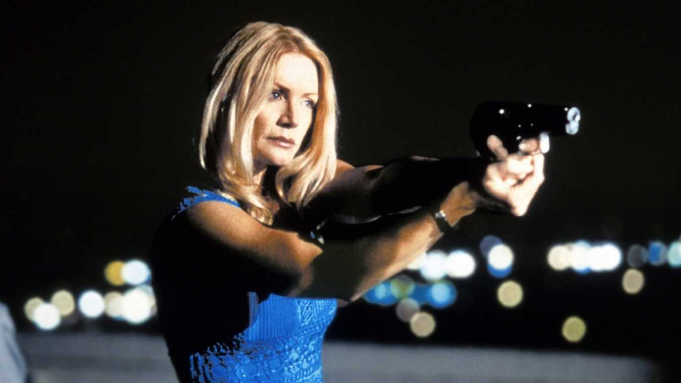 Detective Shannon Tweed in Dead Sexy (2001)