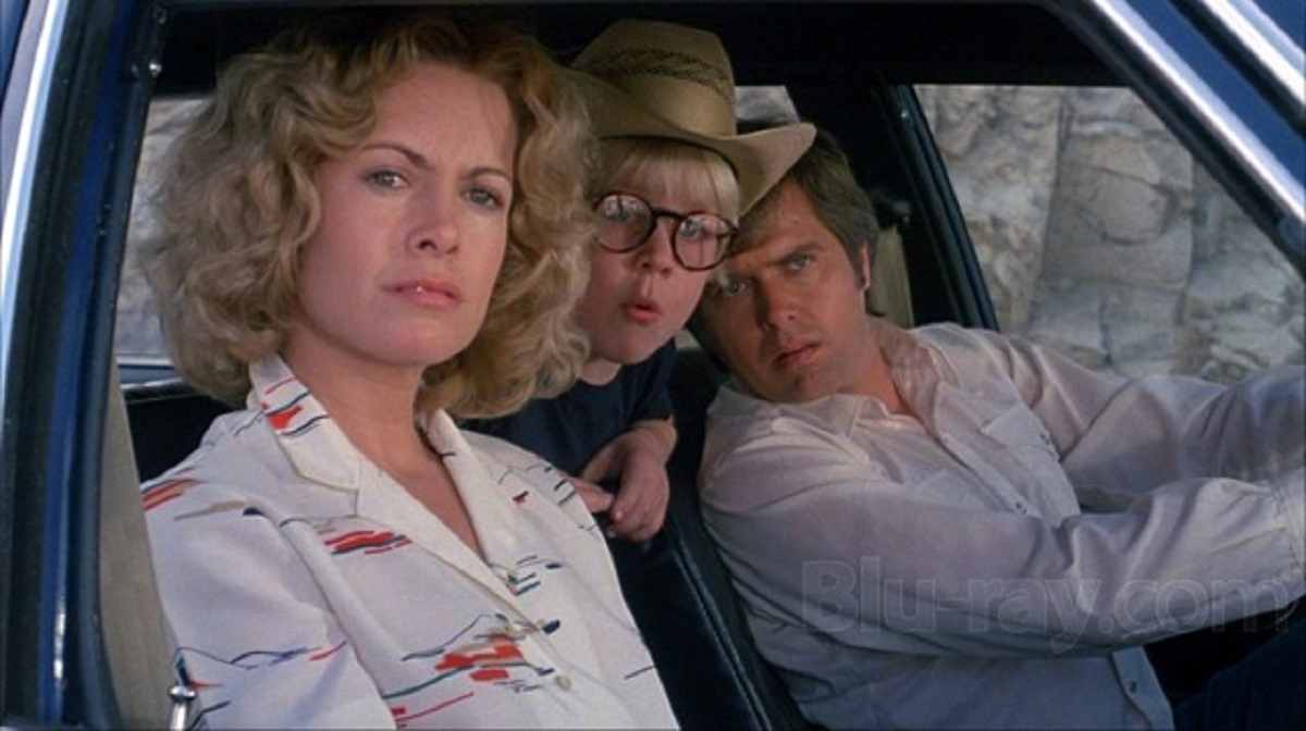 Catherine Hicks, young Peter Billingsley and Paul Le Mat in Death Valley (1982)