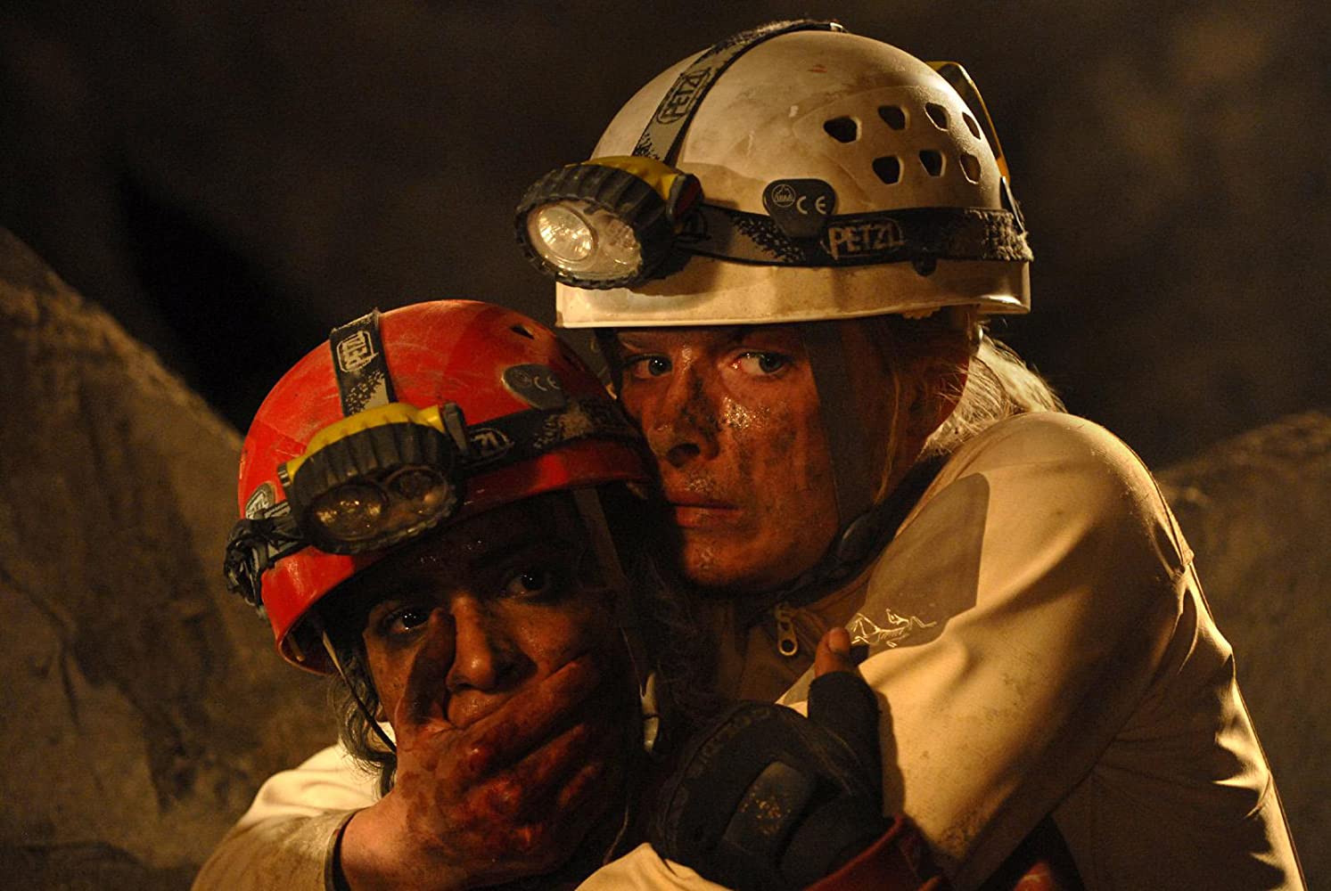 Shauna MacDonald and Krysten Cummings in The Descent: Part 2 (2009)