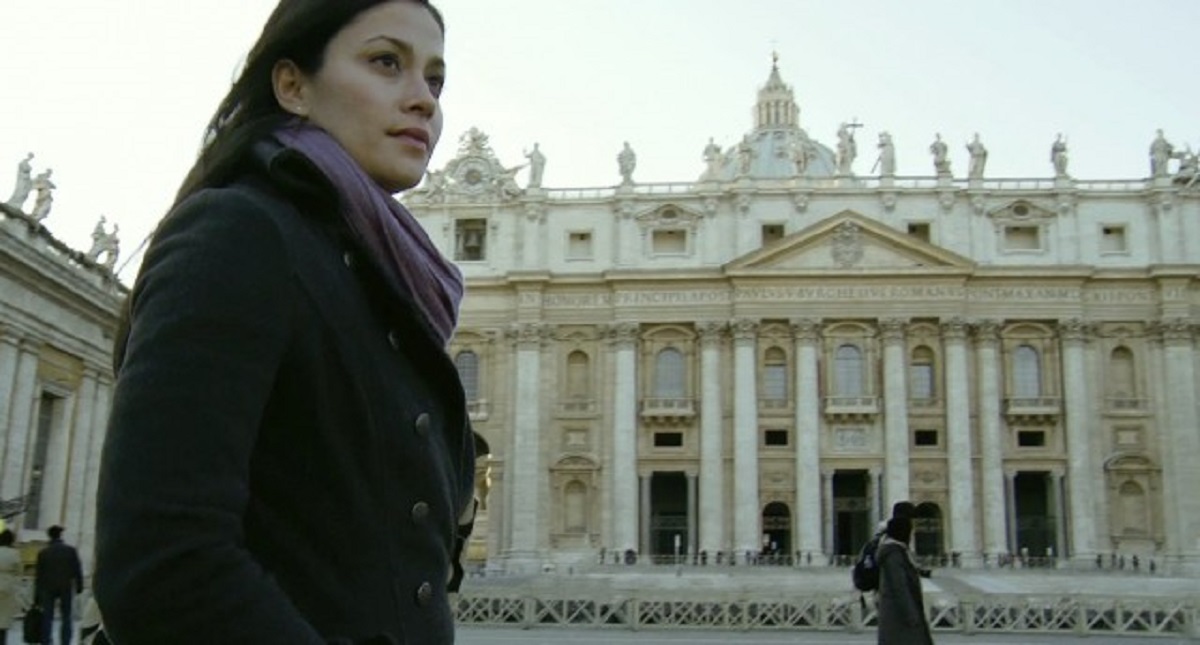 Fernanda Andrade travels to The Vatican to find her mother in The Devil Inside (2012)