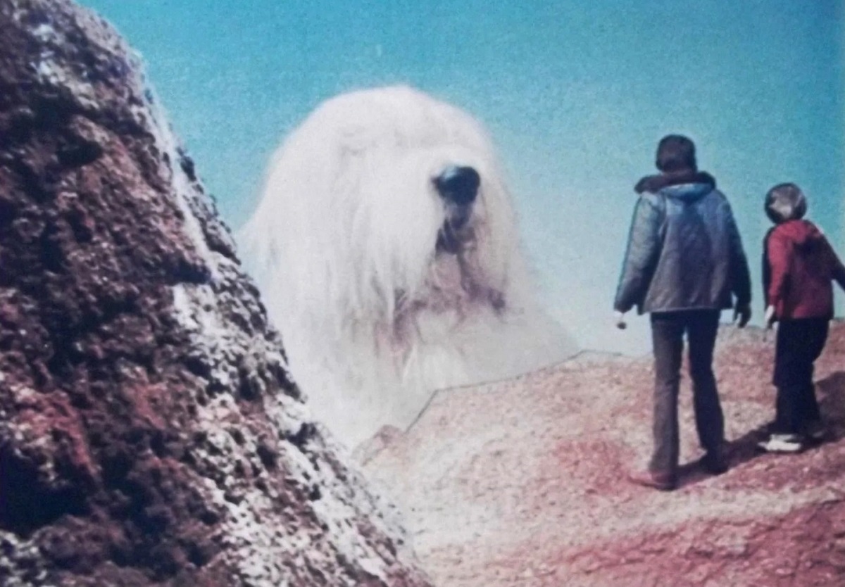 Jim Dale and Richard Beaumont with Digby, The Biggest Dog in the World (1973)