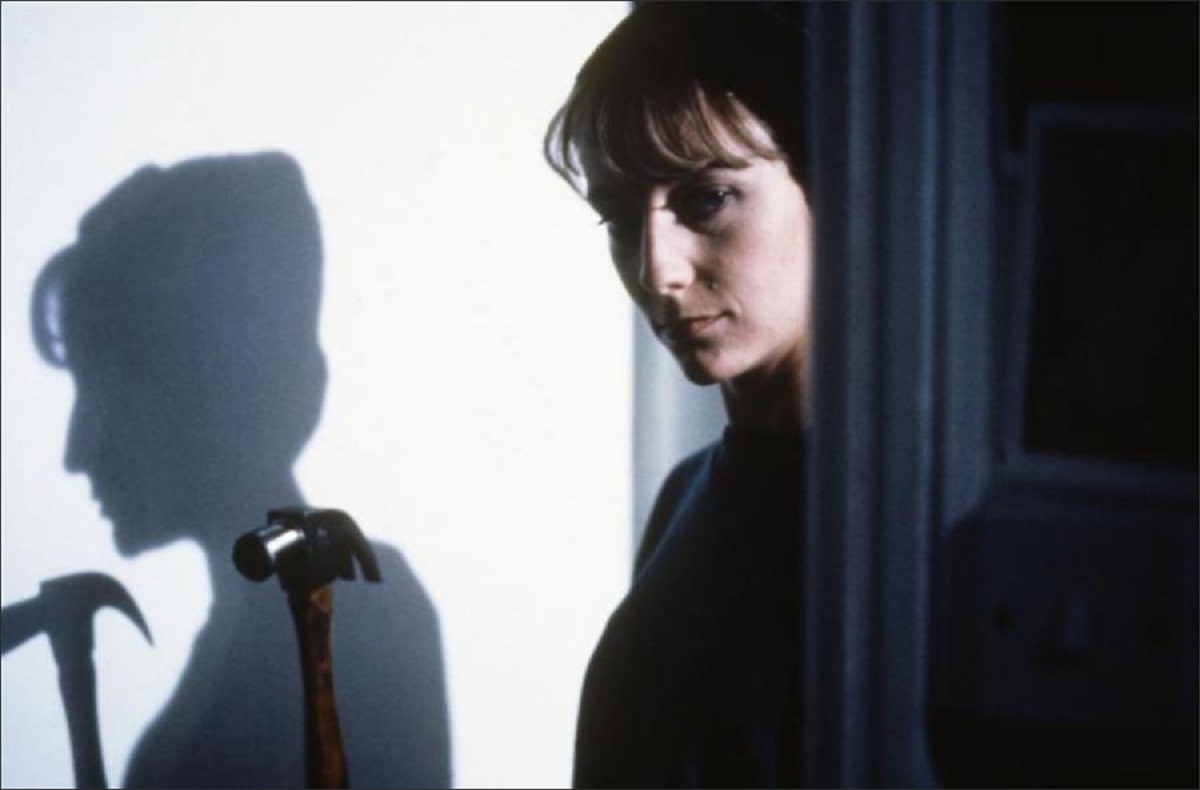 Bella (Lia Williams) seeks revenge in Dirty Weekend (1992)