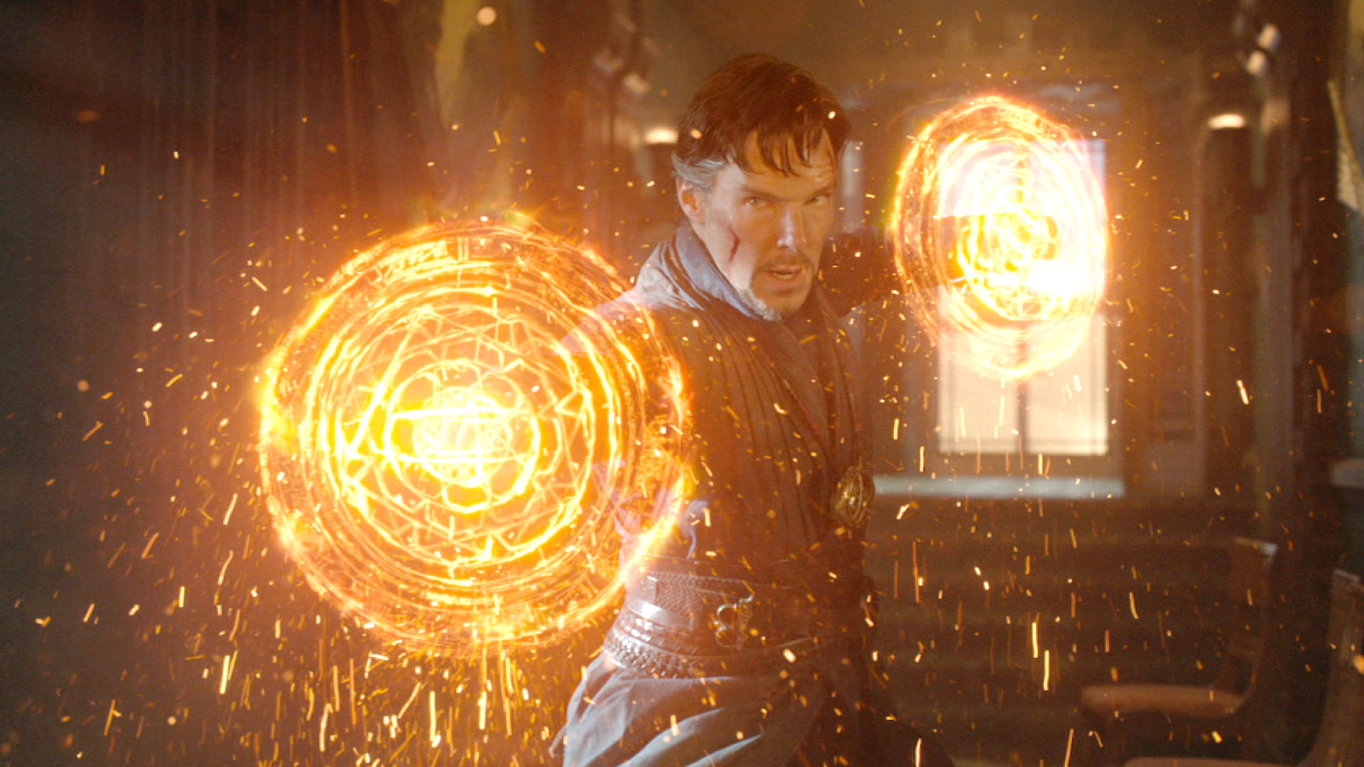 Dr Strange (Benedict Cumberbatch) wields magic in Doctor Strange (2016)