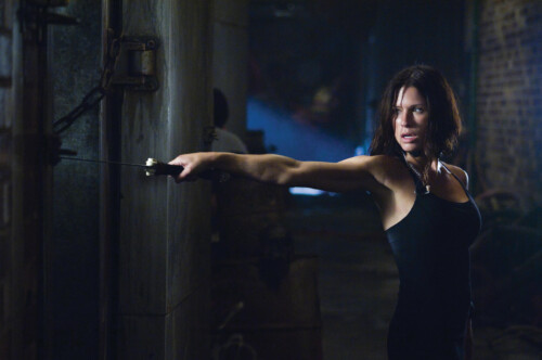 A tough kick-ass Rhona Mitra in Doomsday (2008)