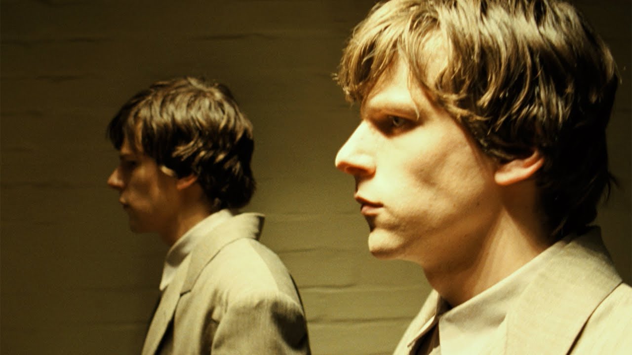 Jesse Eisenberg and doppelganger in The Double (2013)