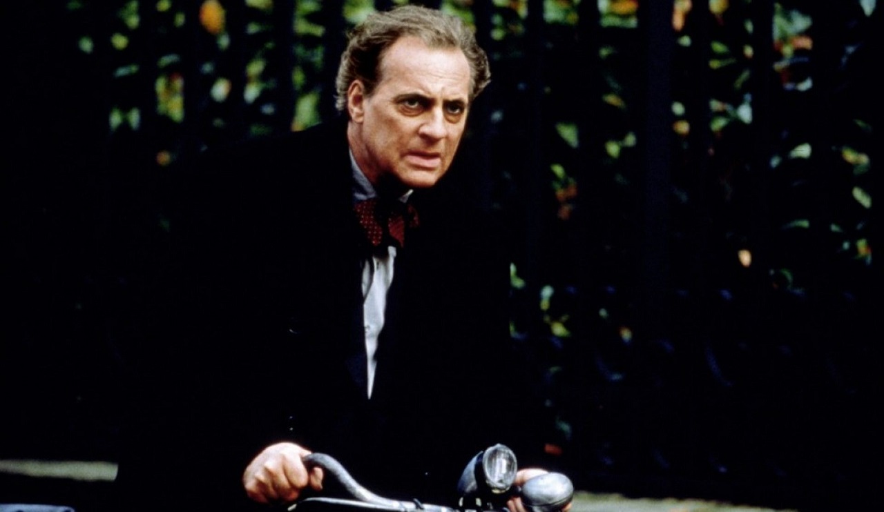 Michel Serrault as French serial killer Dr Michel Petiot in Dr Petiot (1990)