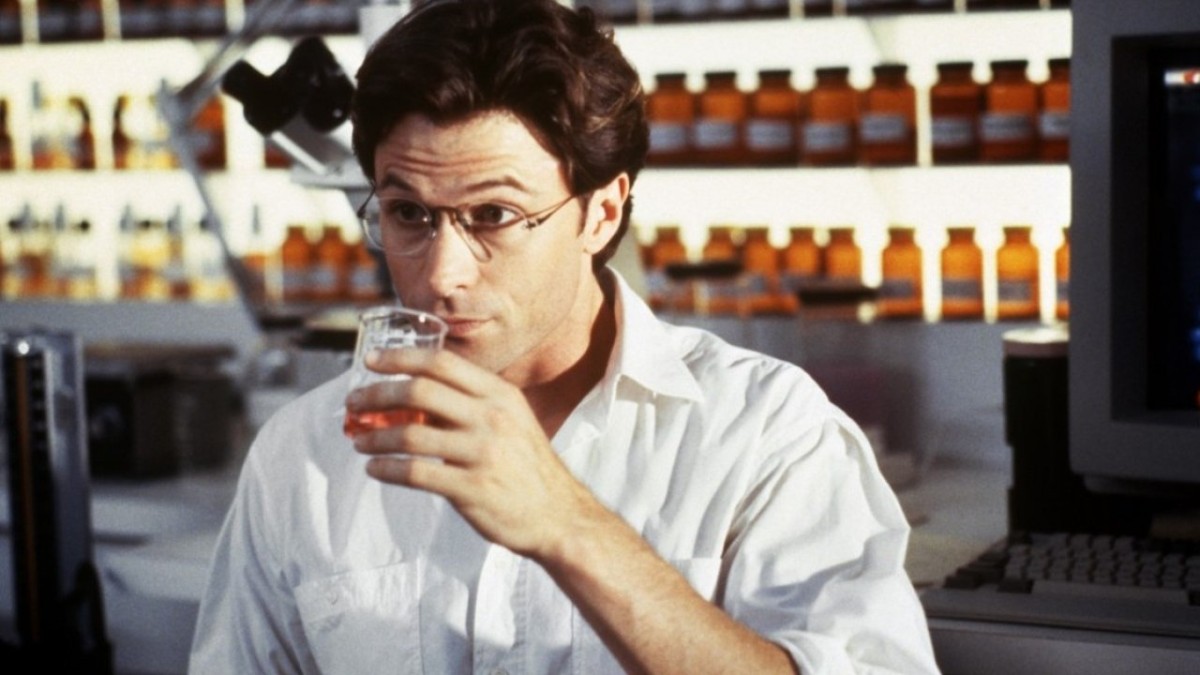 Tim Daly as Dr Jekyll in Dr. Jekyll and Ms. Hyde (1995)