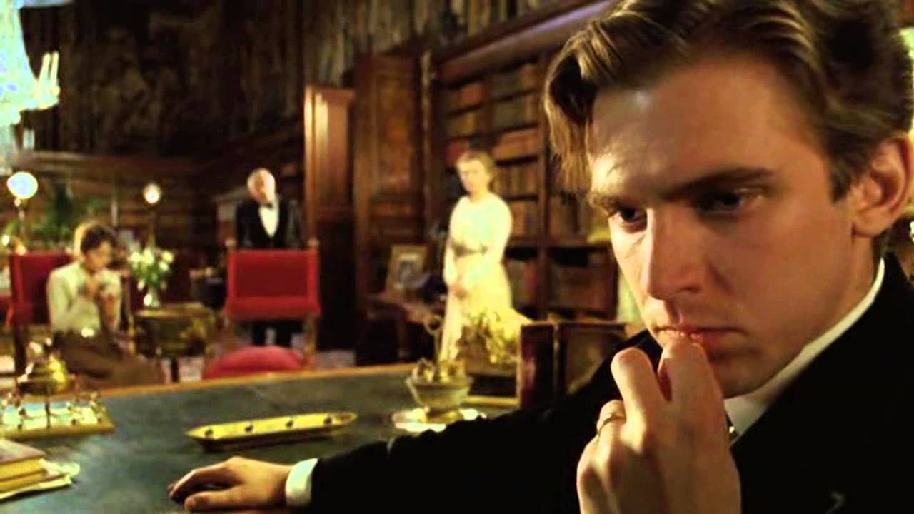 Lord Arthur Holmwood (Dan Stevens) in Dracula (2006)