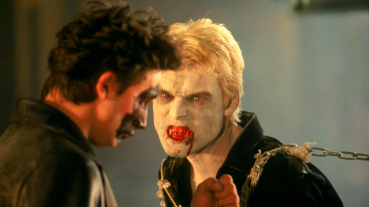 (l to r) John Light is taunted by Dracula II (Stephen Billington) in Dracula II: Ascension (2003)
