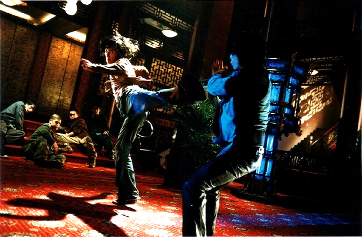 Nicholas Tse in martial arts action in Dragon Tiger Gate (2006)