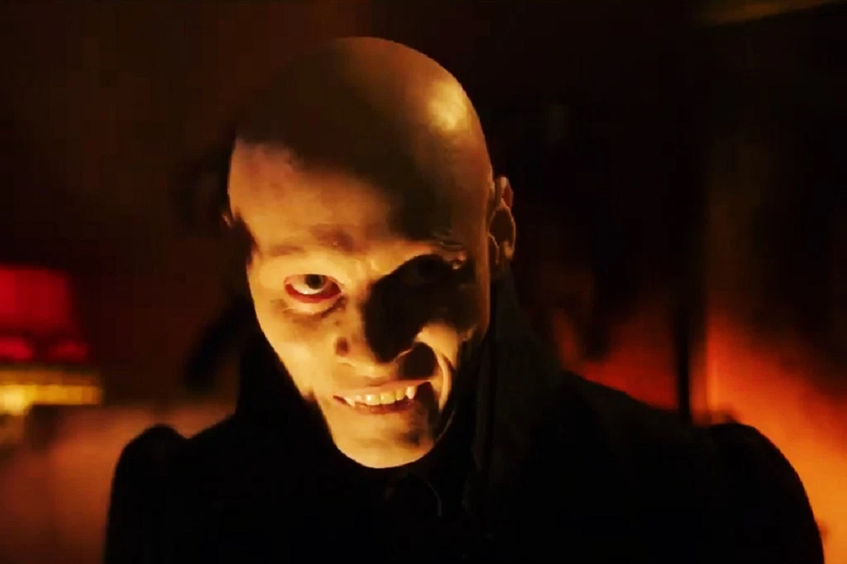 Tomas Lemarquis as the Vampire in Dreamland (2019)