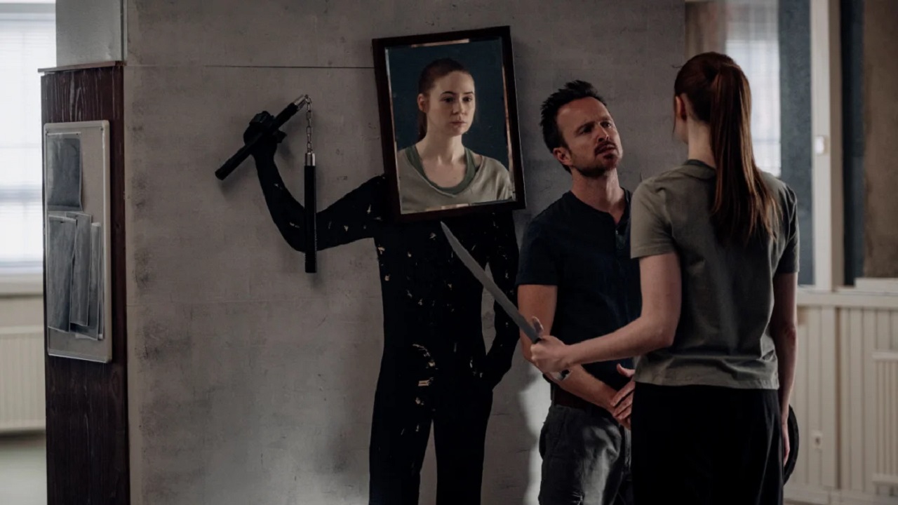 Aaron Paul trains Karen Gillan in self-defence in Dual (2022)