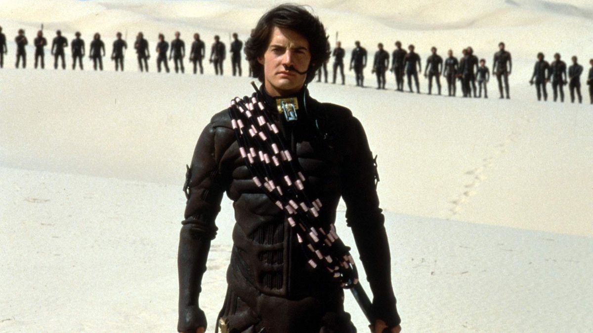 Kyle MacLachlan as Paul Atreides leading the Fremen in Dune (1984)