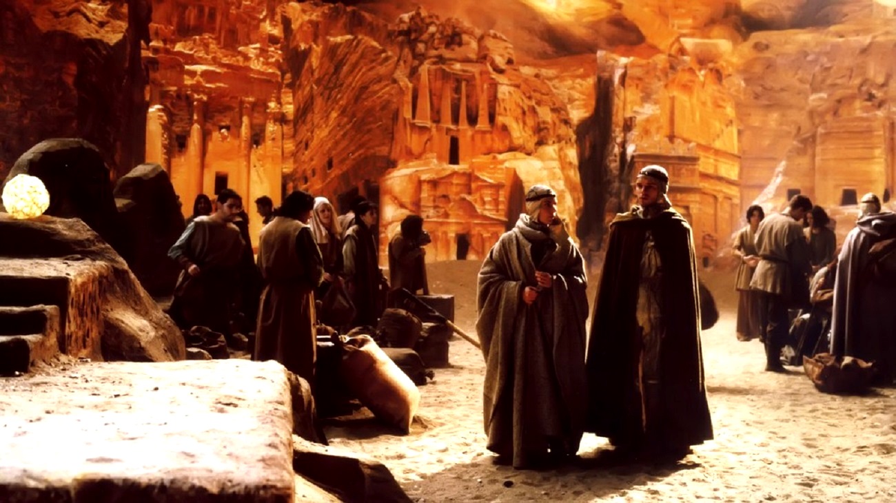 The complex culture of the Fremen on Arrakis in Dune (2000)