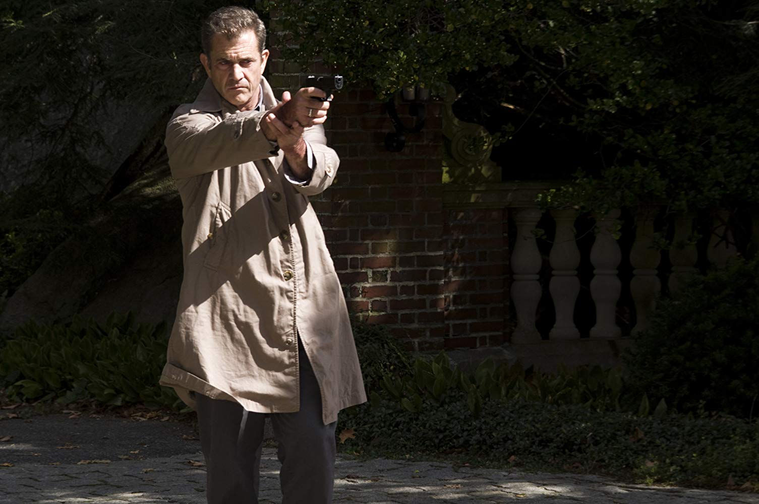 Mel Gibson as Detective Thomas Craven in Edge of Darkness (2010)