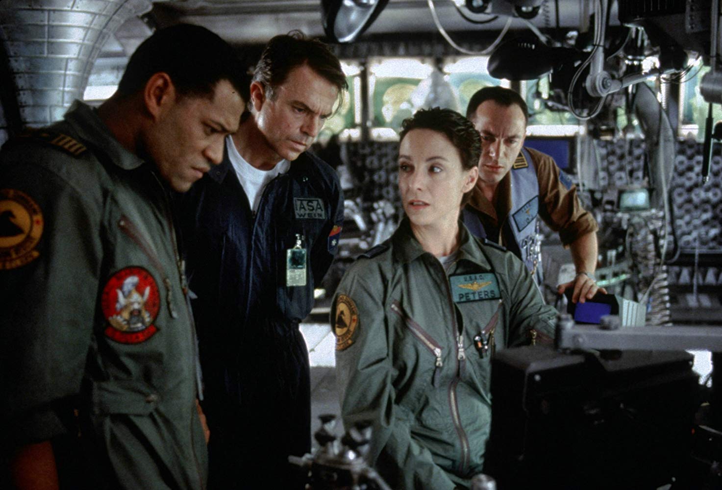 The crew of the Lewis and Clark - (l to r) Laurence Fishburne, Sam Neill, Kathleen Quinlan and Jason Isaacs in Event Horizon (1997)