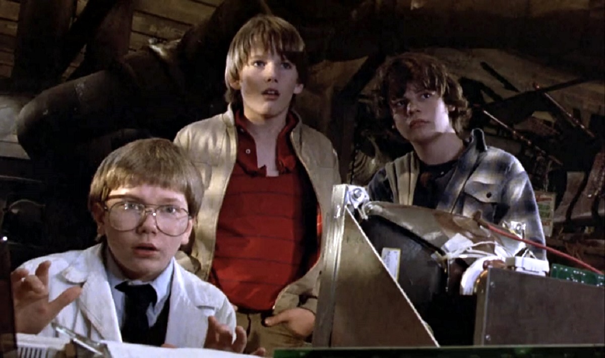 Teen inventors (l to r) River Phoenix, Ethan Hawke and Jason Presson in Explorers (1985)