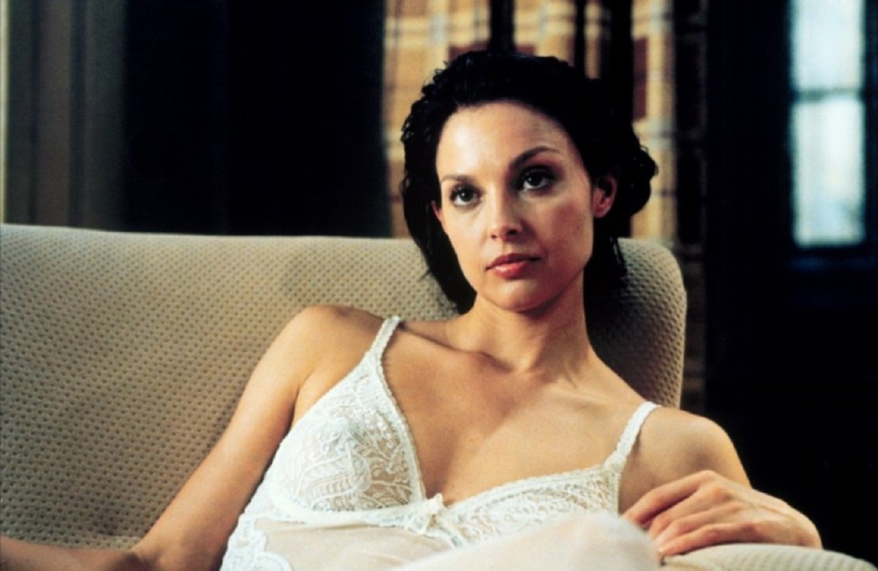 Ashley Judd as Joanna Eris in Eye of the Beholder (1999)