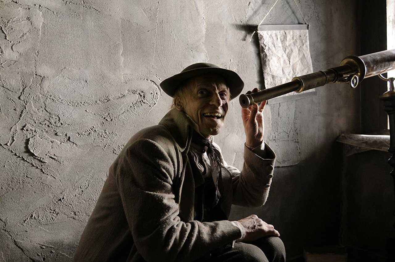 Anton Adasinsky as Muller in Faust (2011)