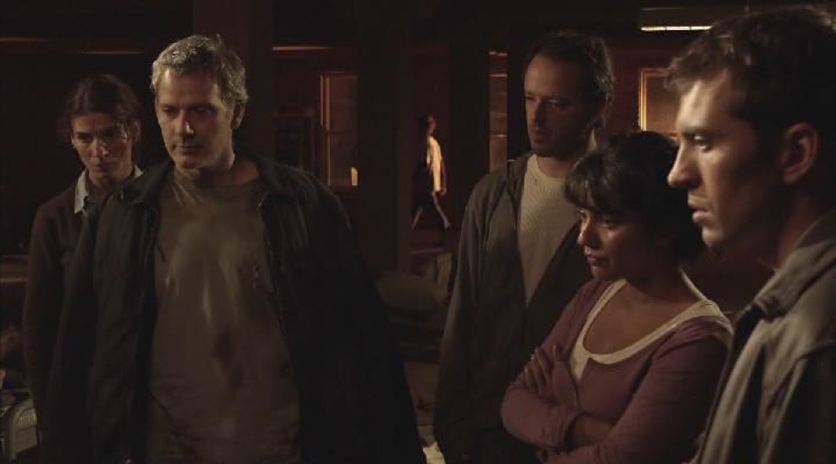 The defenders of Earth - (l to r) Tina Milo, Campbell Scott, Gil Bellows, Suleka Matthew and Tygh Runyan in Final Days of Planet Earth (2006)