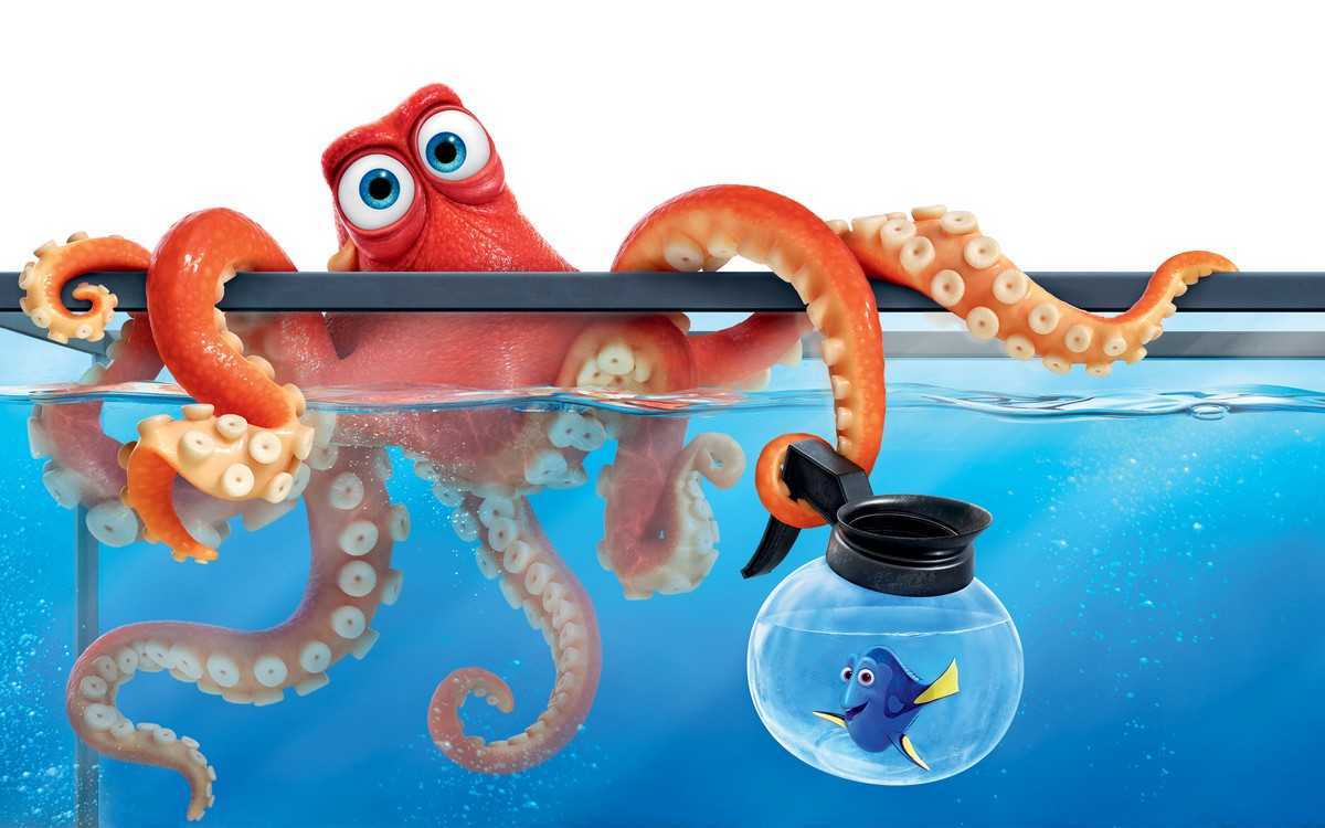 Hank the septopus (voiced by Ed O'Neill) with Dory (voice by Ellen DeGeneres) in Finding Dory (2016)