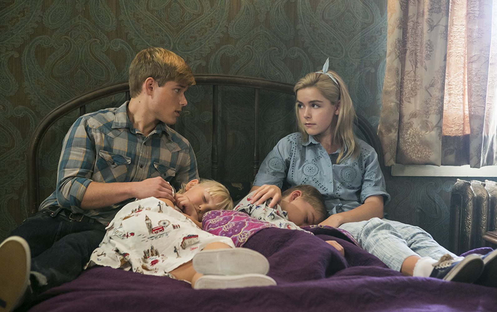Brother and sister Mason Dye and Kiernan Shipka in Flowers in the Attic (2014)