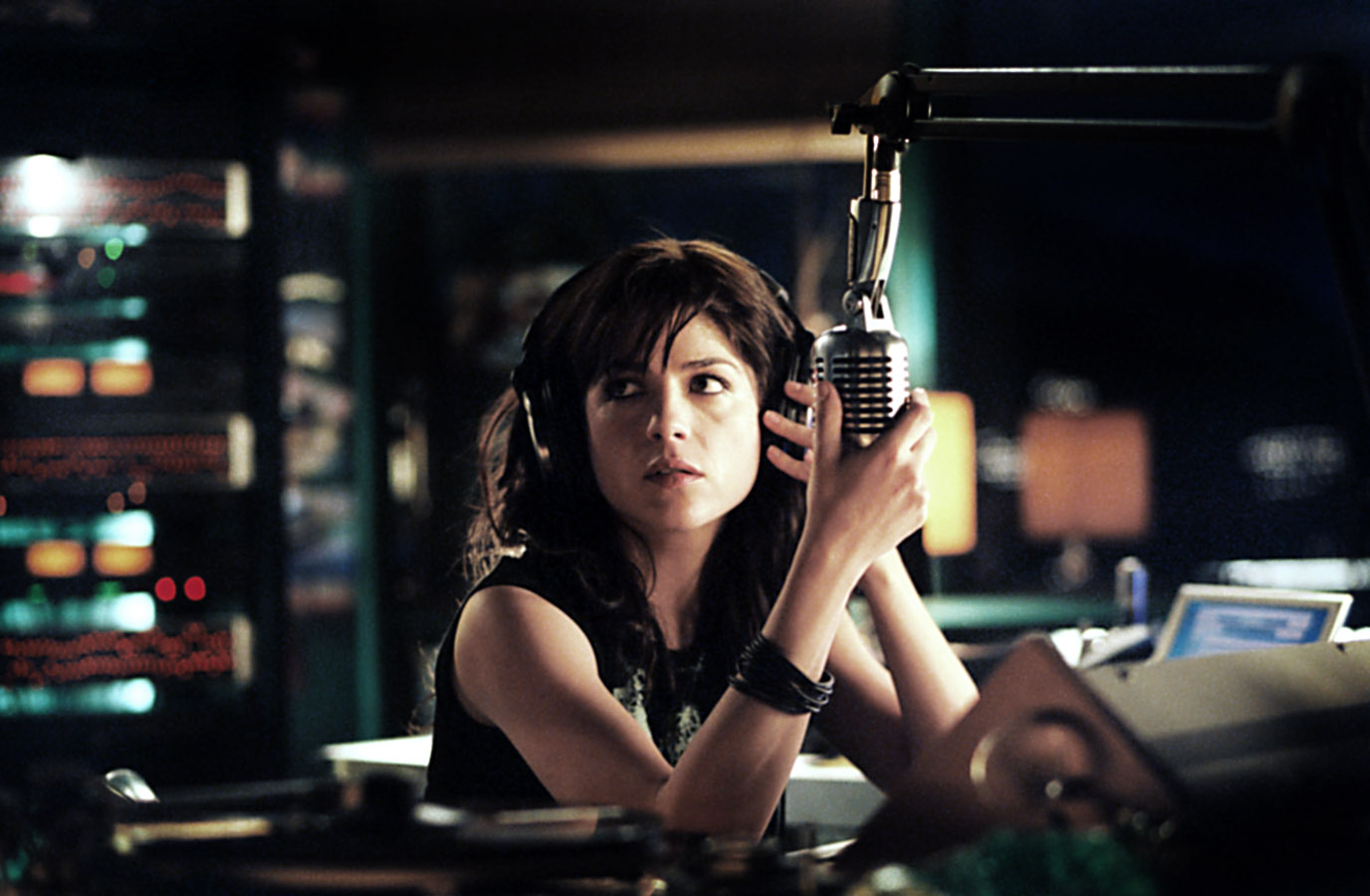 Selma Blair as Stevie Wayne in The Fog (2005)