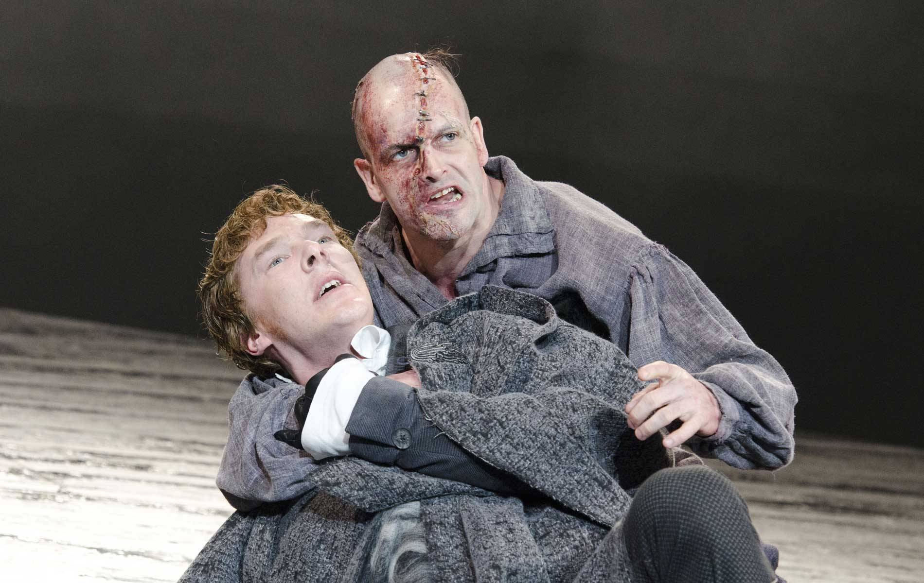 (l to r) Benedict Cumberbatch as Frankenstein and Jonny Lee Miller as The Creature in Frankenstein (2011)