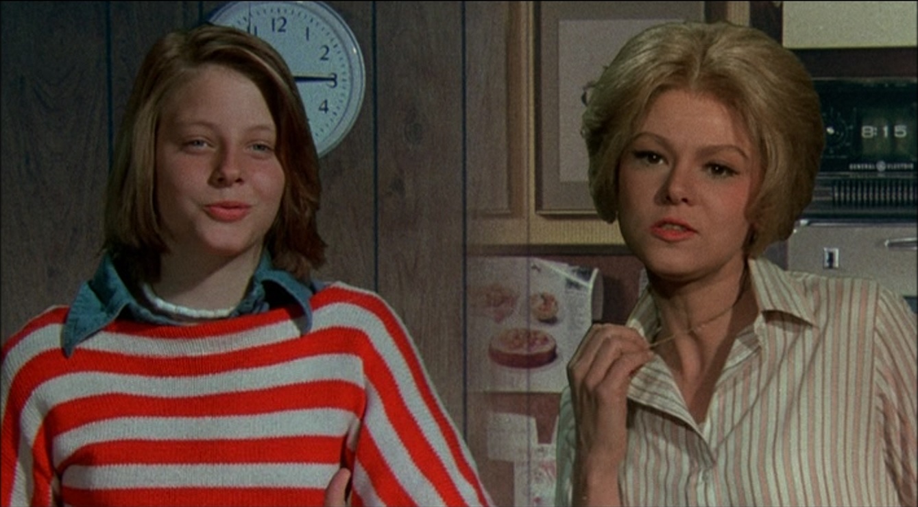 (l to r) Daughter Jodie Foster and mother Barbara Harris swap bodies in Freaky Friday (1976)