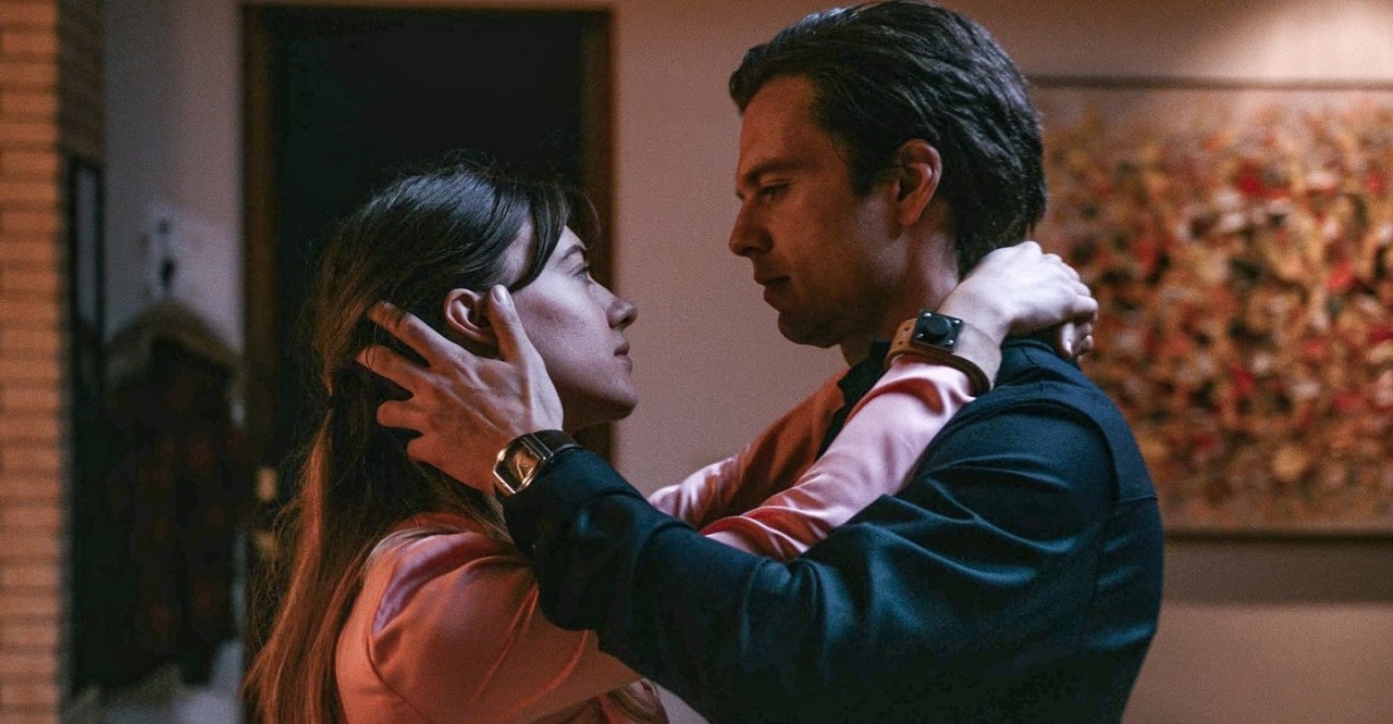 Daisy Edgar-Jones and Sebastian Stan in Fresh (2022)