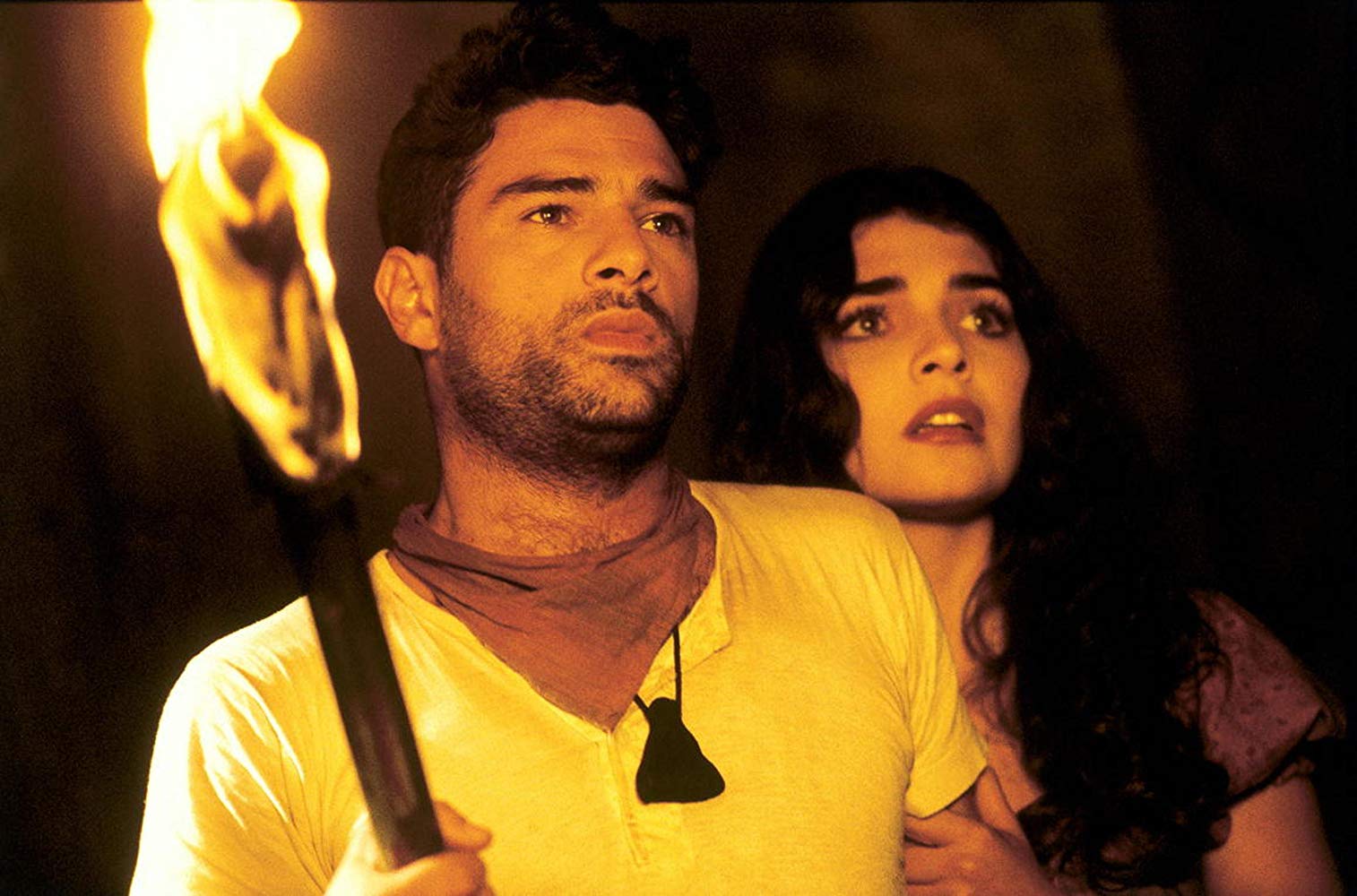 Outlaw Johnny Madrid (Marco Leonardi) and Esmeralda (Ara Celi), the hangman's daughter in From Dusk Till Dawn 3: The Hangman's Daughter (2000)