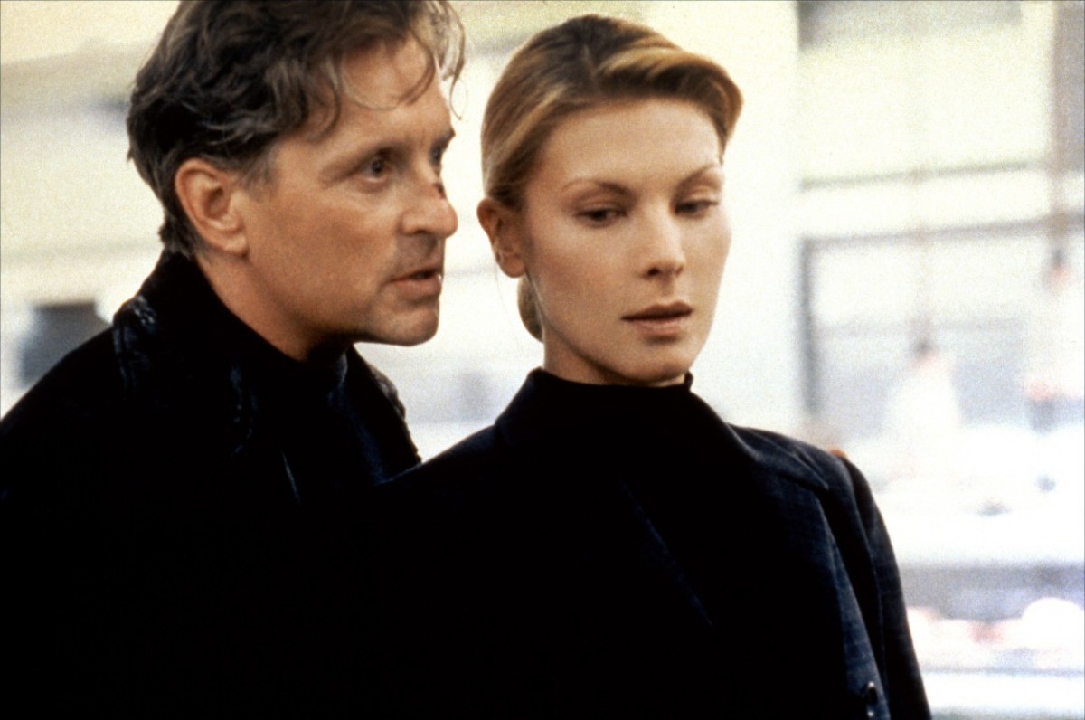 Michael Douglas and Deborah Kara Unger on the run in The Game (1997)