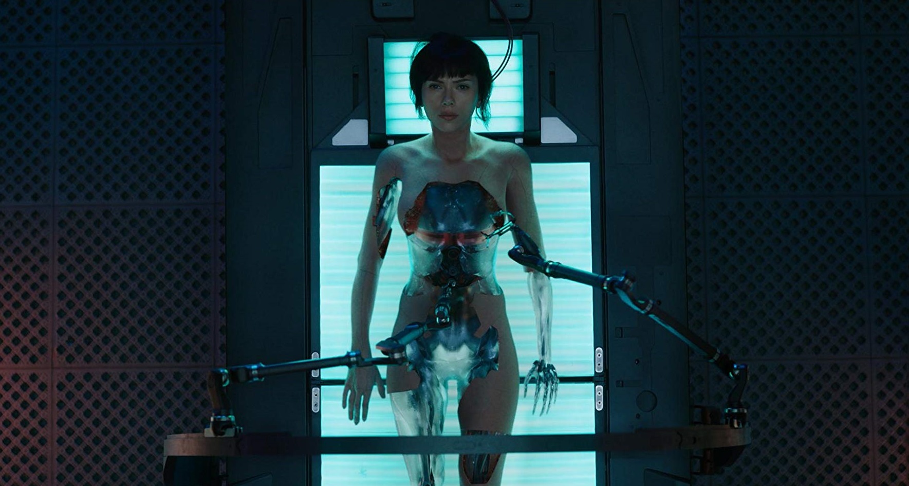 A cyborg Scarlett Johansson from Ghost in the Shell (2017)